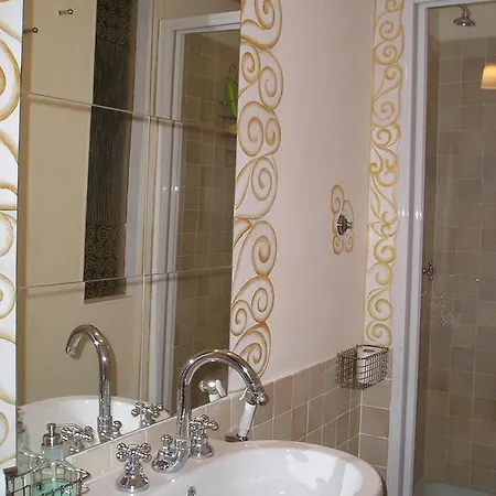 Domusarte Bed & Breakfast